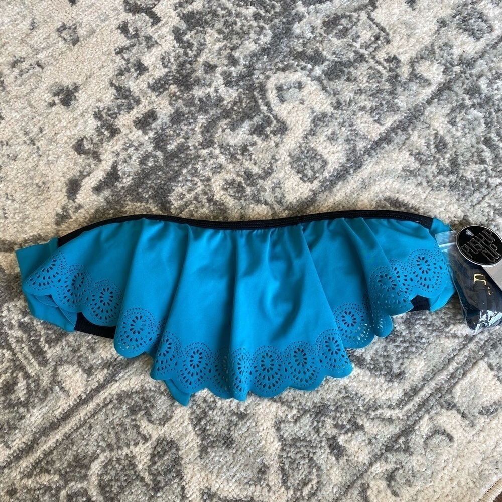 NWT Damsel bikini swim top▪️size S